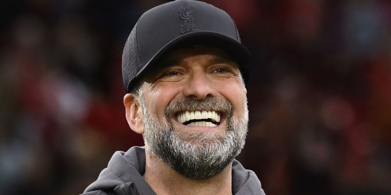 Jurgen Klopp nổi tiếng với phong cách bóng đá Gegenpressing